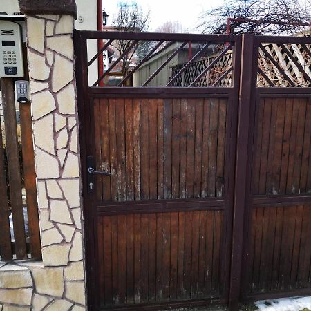 Apartament Aretta Brașov Exterior foto